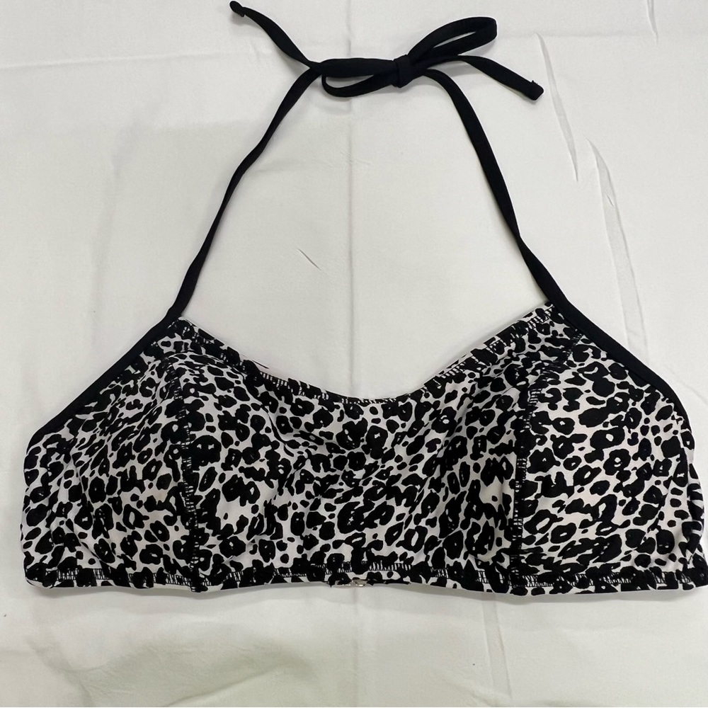 Xhilaration Leopard Print Swimsuit Top